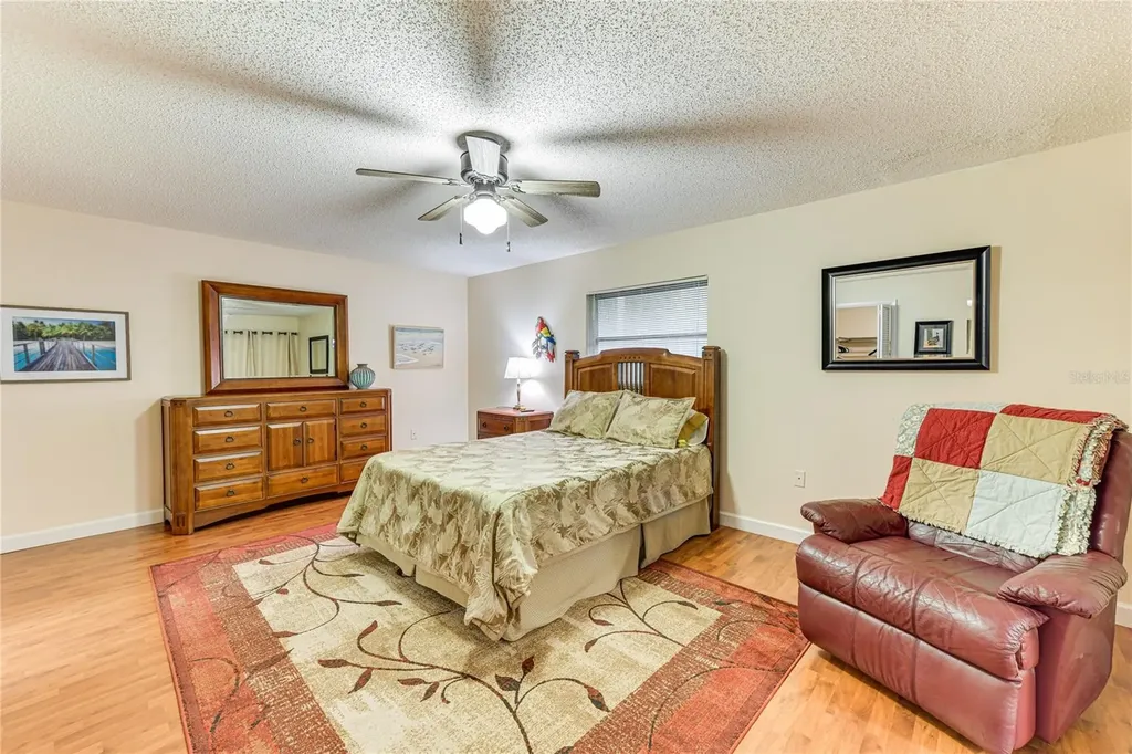 5008 Medalist Road Sarasota FL 34243