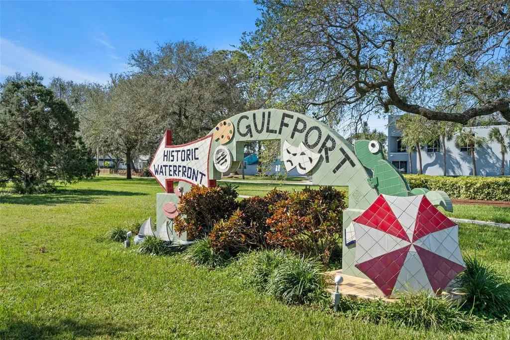 2648 46th Street S Gulfport FL 33711