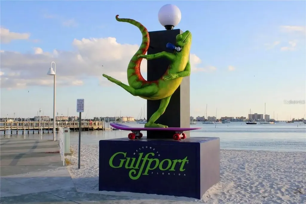 2648 46th Street S Gulfport FL 33711