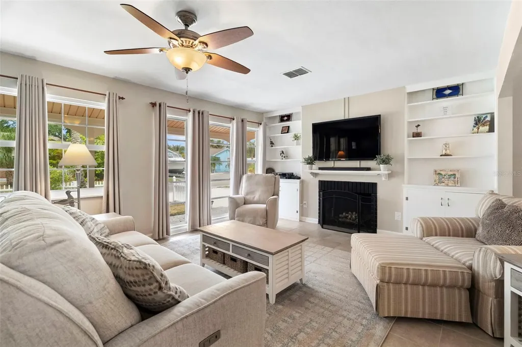 2648 46th Street S Gulfport FL 33711