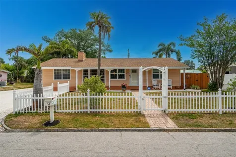2648 46th Street S Gulfport FL 33711