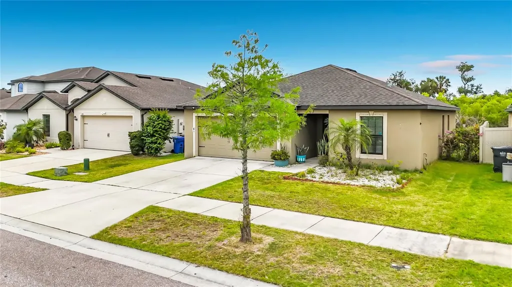 1717 Chatham Green Circle Ruskin FL 33570