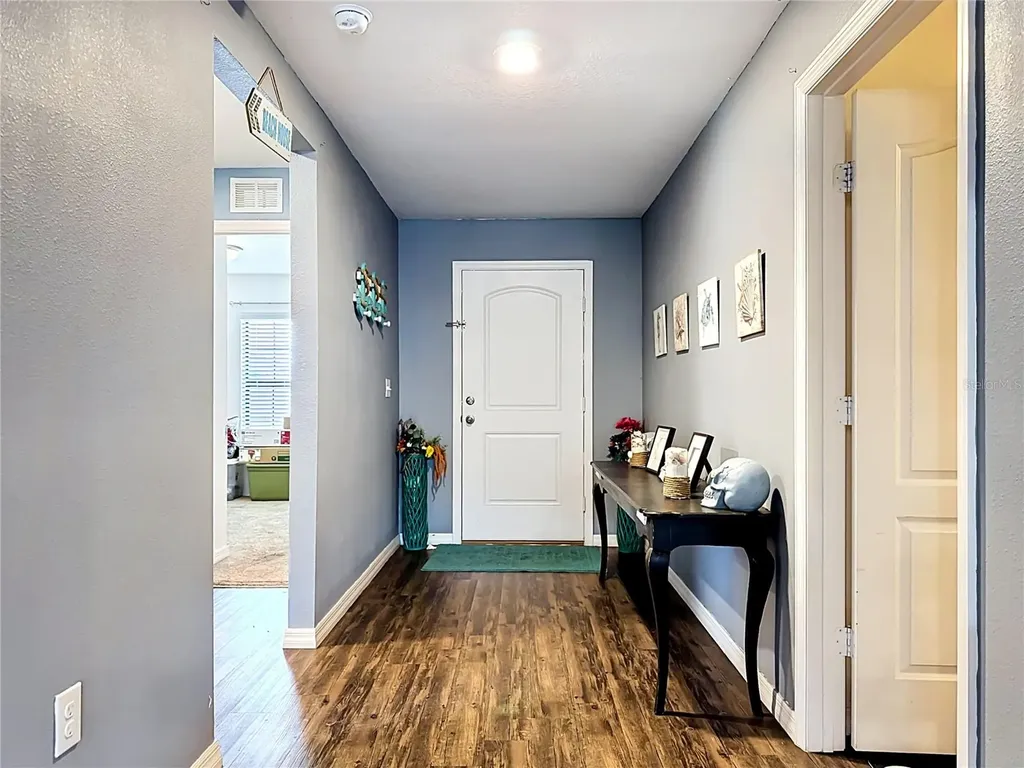 1717 Chatham Green Circle Ruskin FL 33570