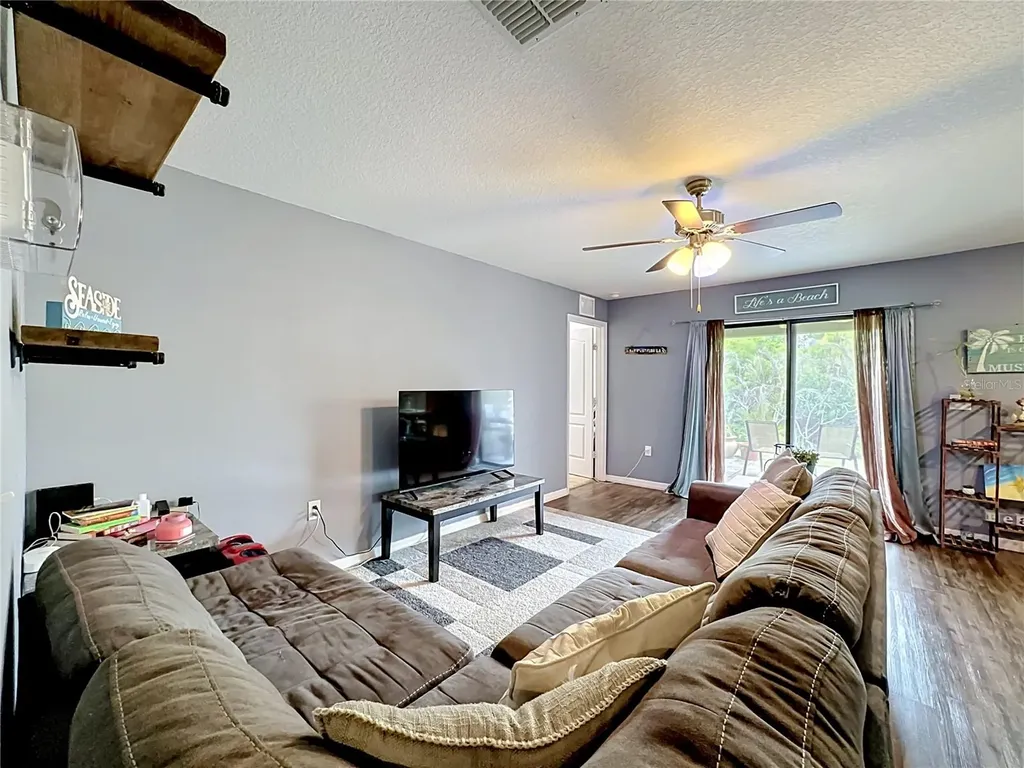 1717 Chatham Green Circle Ruskin FL 33570