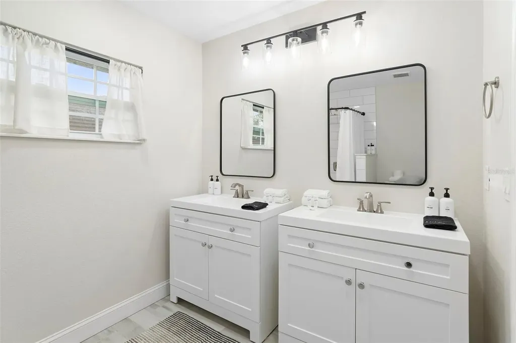 4520 Lake Gem Circle Orlando FL 32806