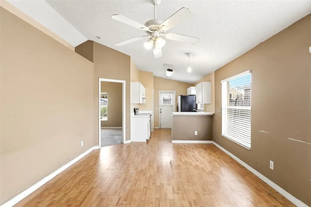 8865 Lambert Lane Orlando FL 32825