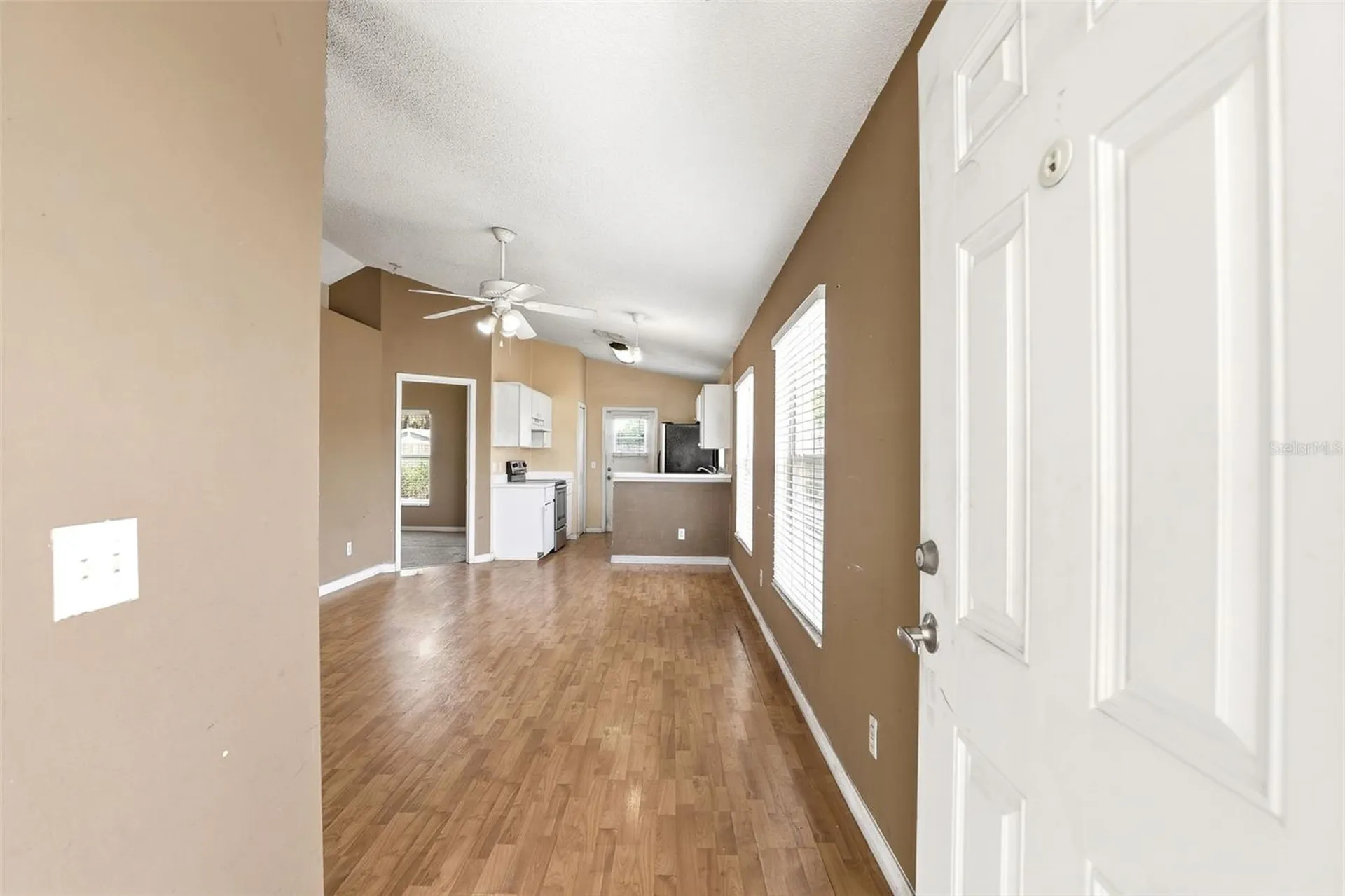 8865 Lambert Lane Orlando FL 32825