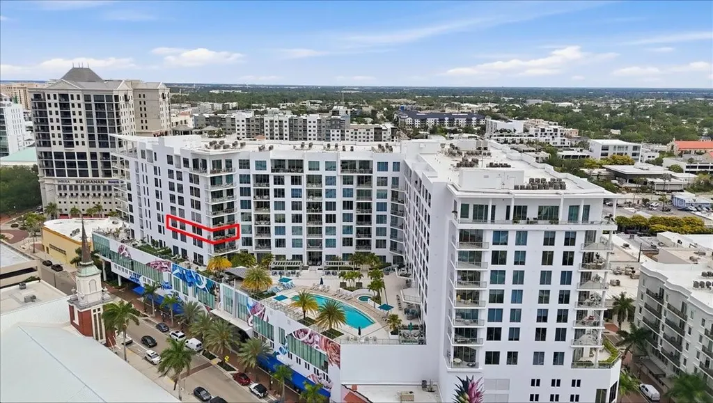 111 S Pineapple Avenue Sarasota FL 34236