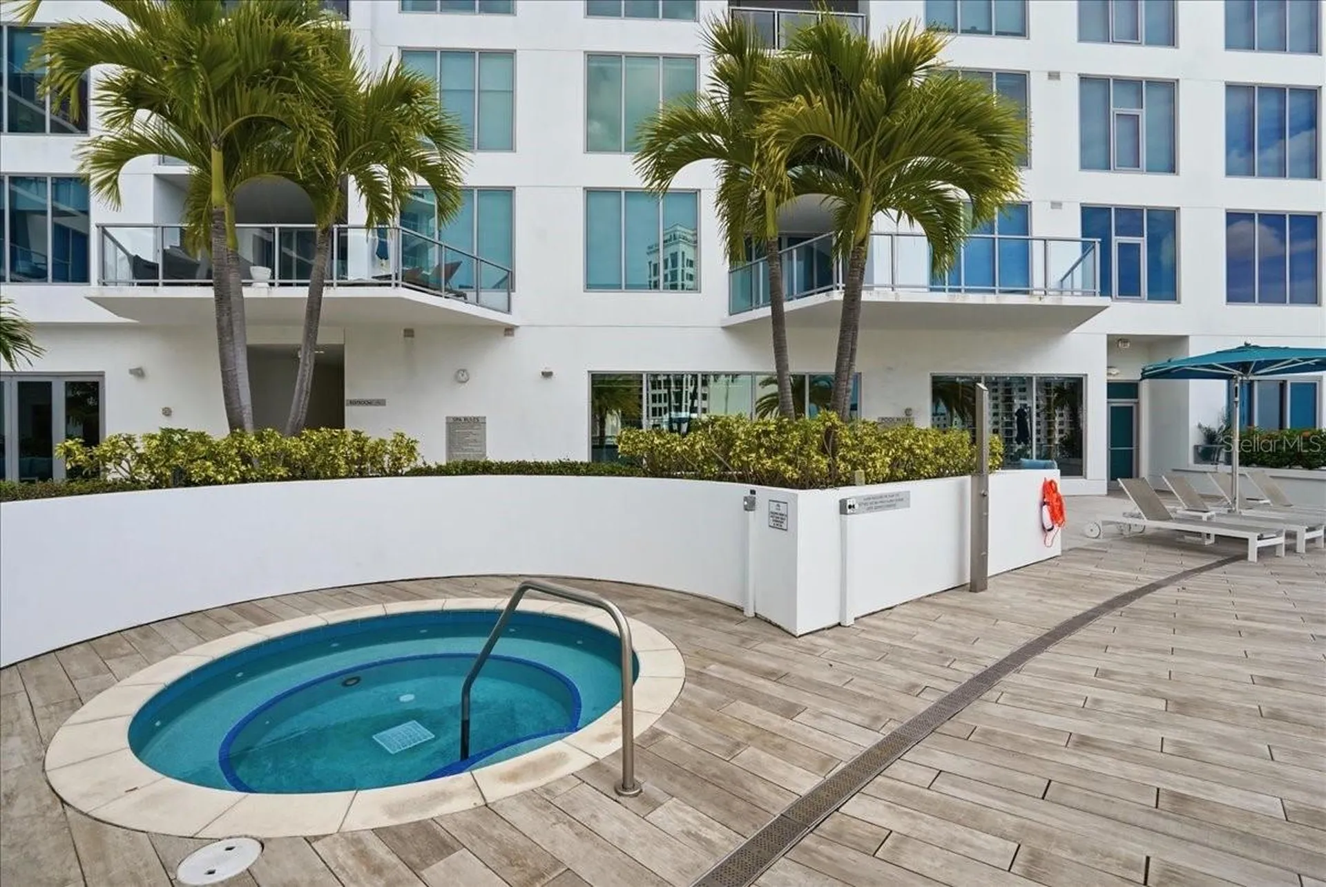 111 S Pineapple Avenue Sarasota FL 34236