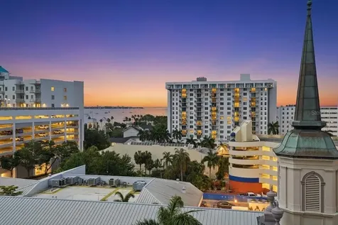 111 S Pineapple Avenue Sarasota FL 34236