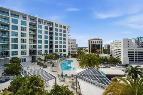 111 S Pineapple Avenue Sarasota FL 34236