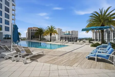111 S Pineapple Avenue Sarasota FL 34236