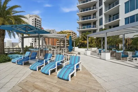 111 S Pineapple Avenue Sarasota FL 34236