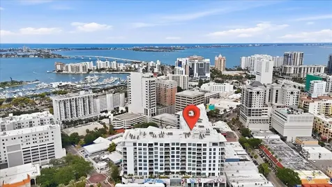 111 S Pineapple Avenue Sarasota FL 34236