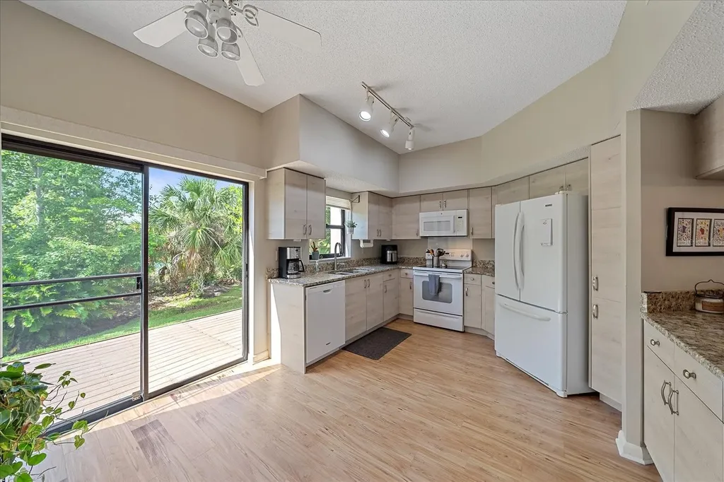 1612 Starling Drive Sarasota FL 34231