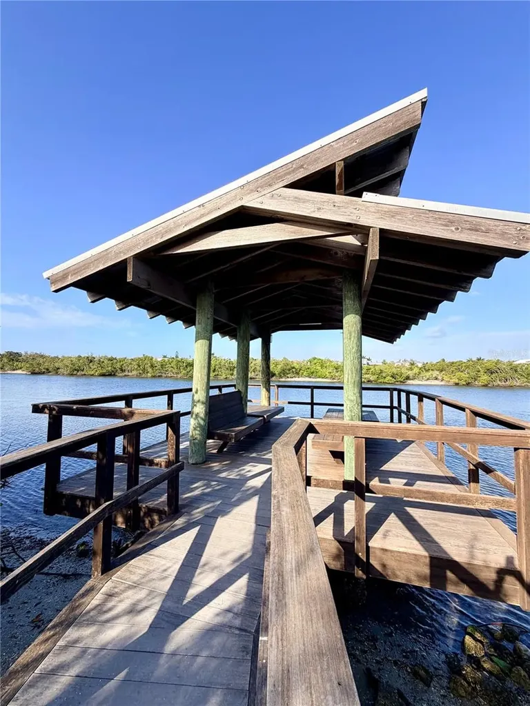 1612 Starling Drive Sarasota FL 34231