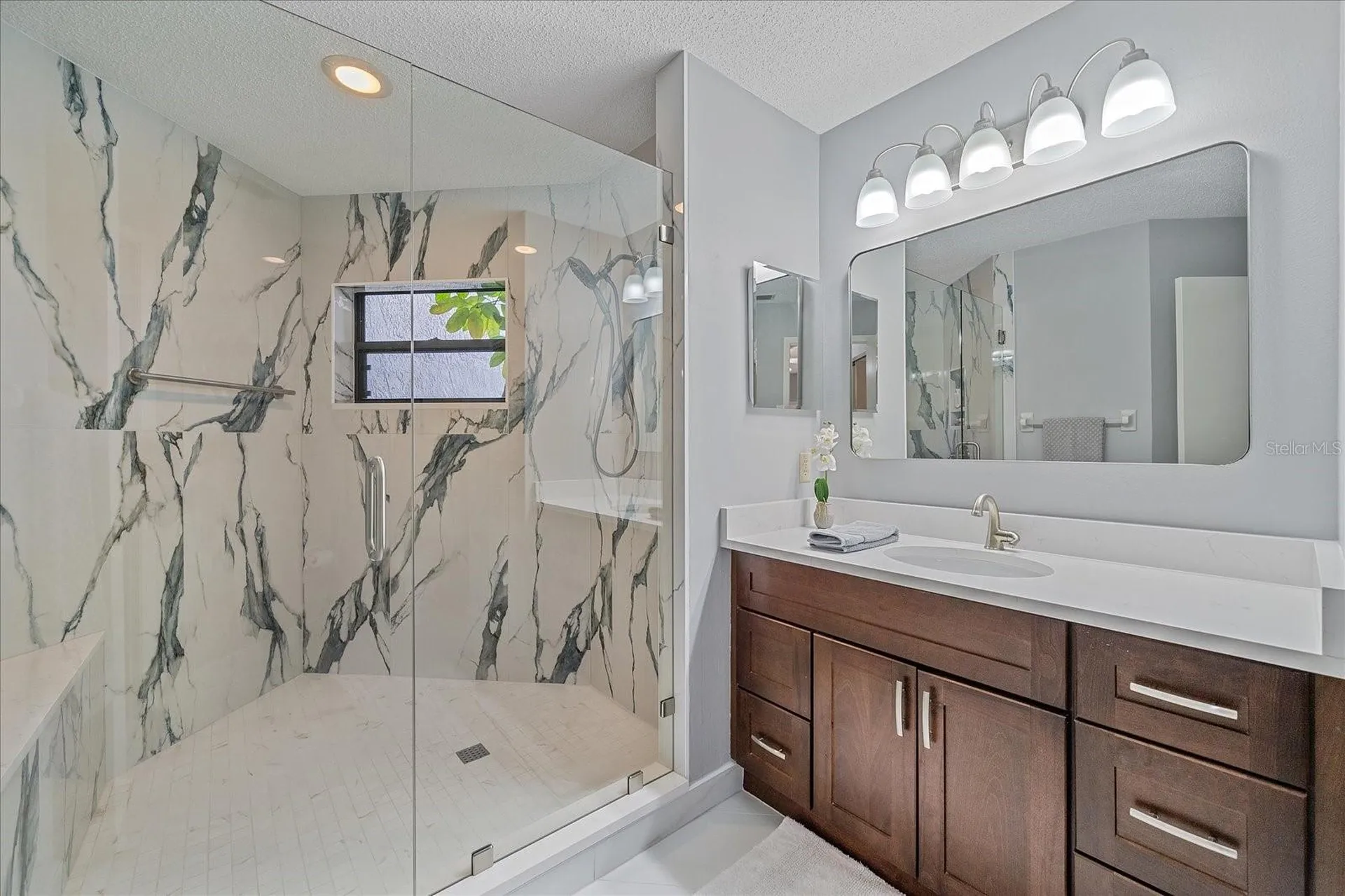 1612 Starling Drive Sarasota FL 34231