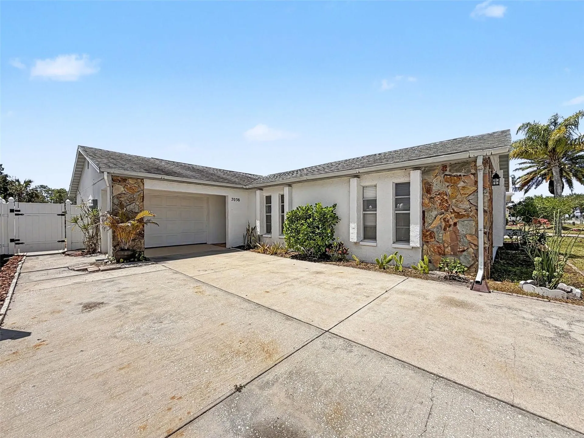7038 Southwind Drive Hudson FL 34667