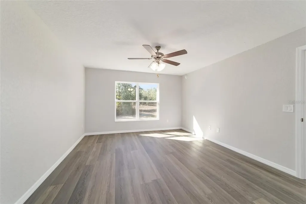 6411 SW 204 Avenue Dunnellon FL 34431