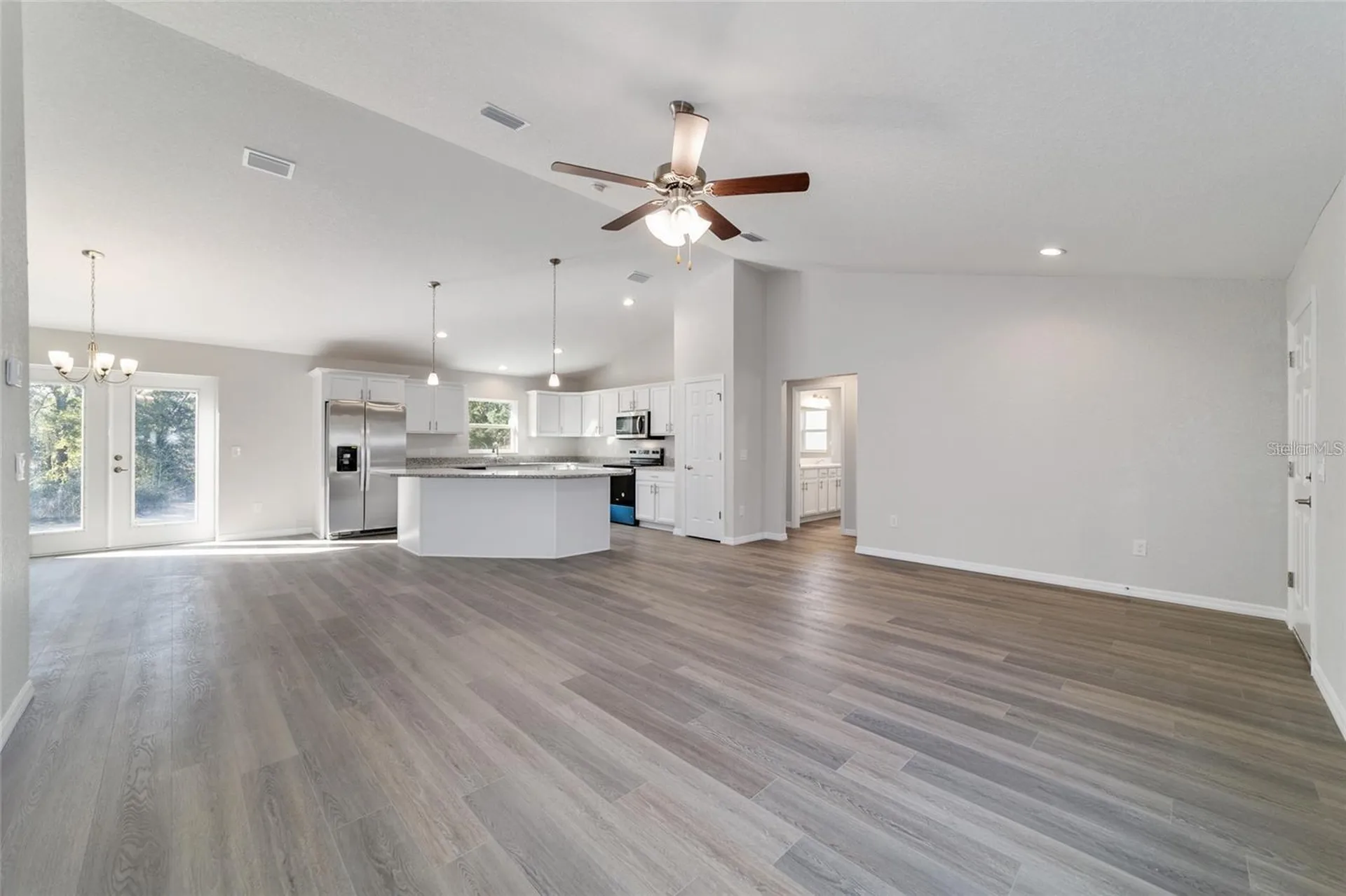 6411 SW 204 Avenue Dunnellon FL 34431