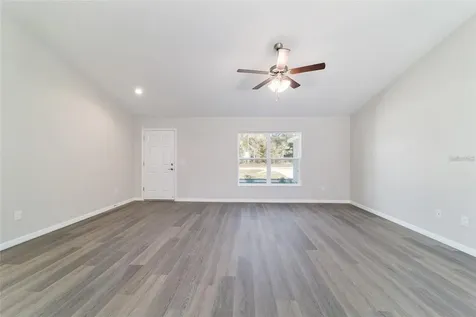 6411 SW 204 Avenue Dunnellon FL 34431