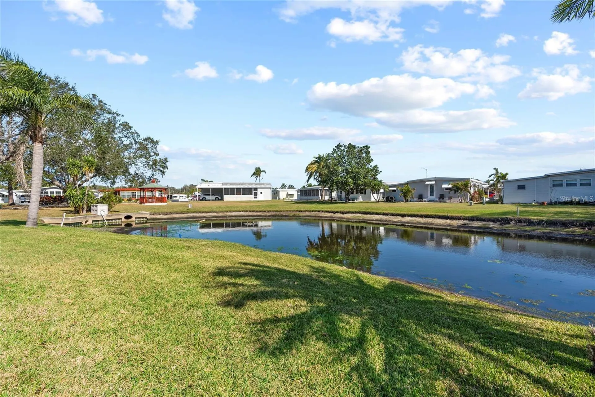 10193 N Lake Drive Largo FL 33773