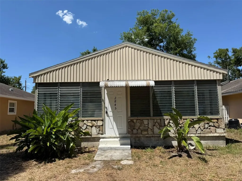 2845 23rd Avenue N St Petersburg FL 33713