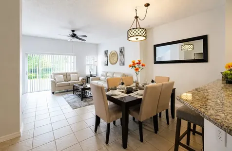 4734 Vero Beach Place Kissimmee FL 34746