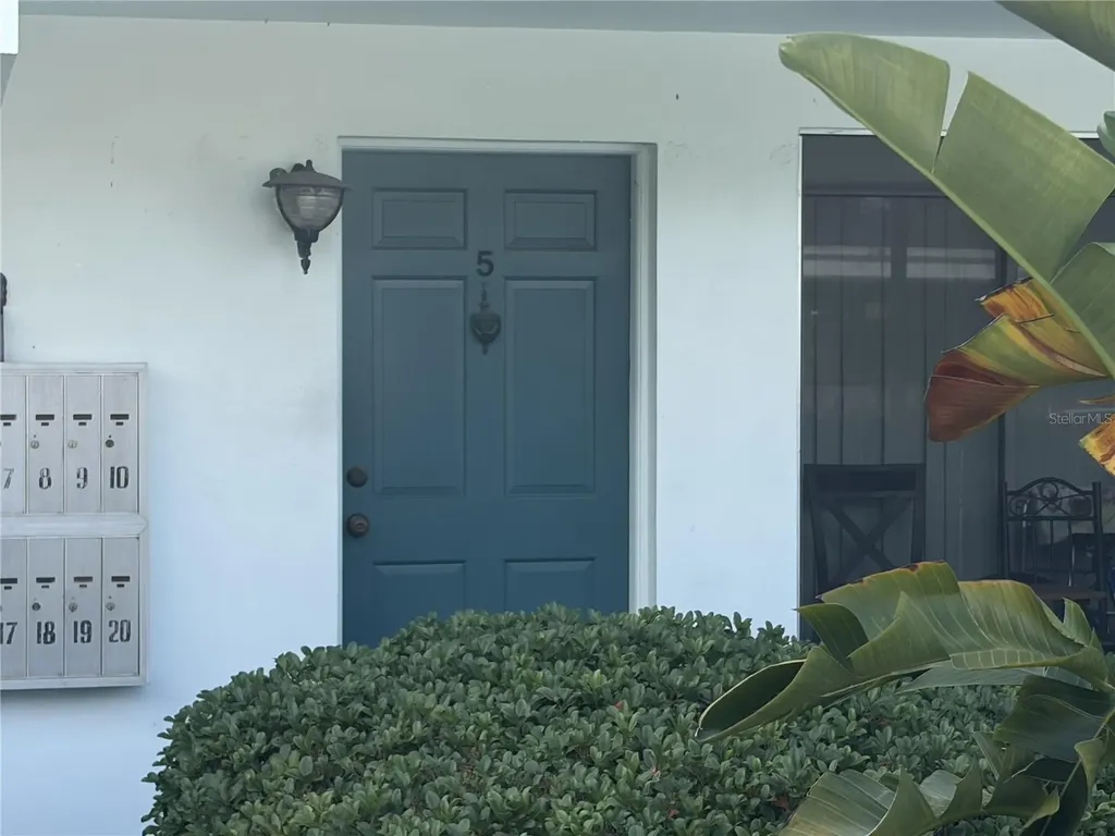 1485 Lakeview Road Clearwater FL 33756
