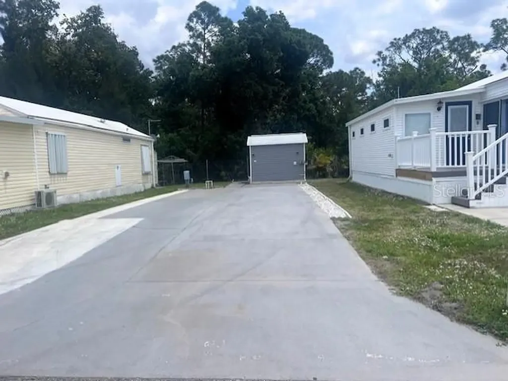 1723 E Manatee Loop Punta Gorda FL 33950