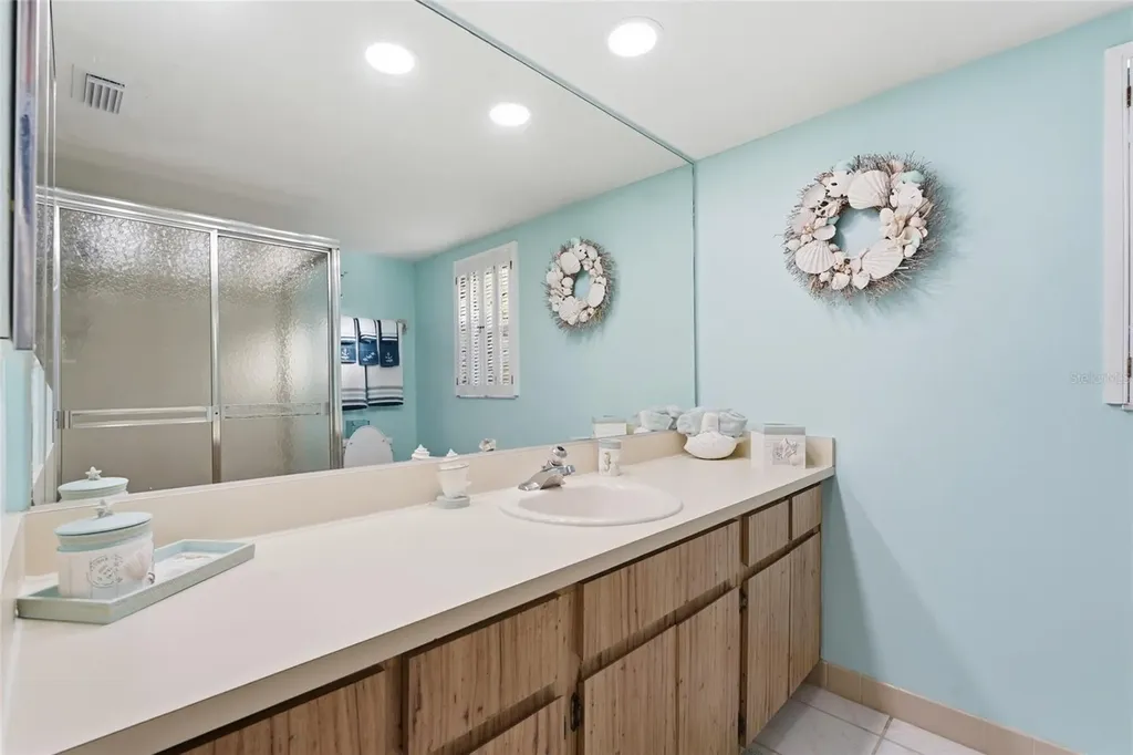 11650 Capri Circle S Treasure Island FL 33706