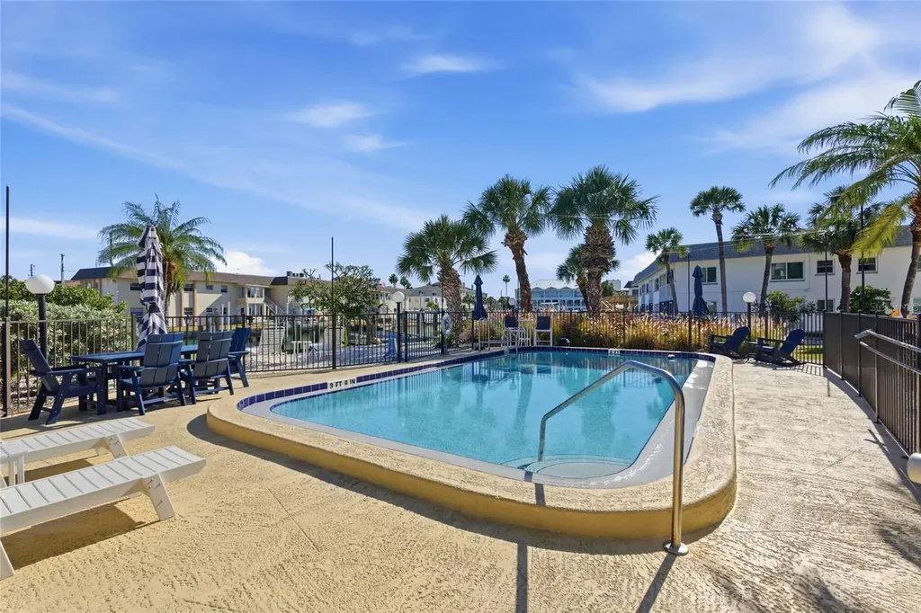 11650 Capri Circle S Treasure Island FL 33706