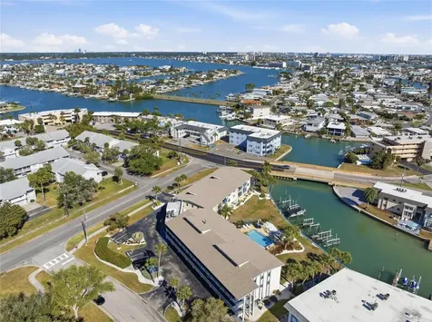 11650 Capri Circle S Treasure Island FL 33706