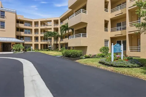 4440 Fairways Boulevard Bradenton FL 34209