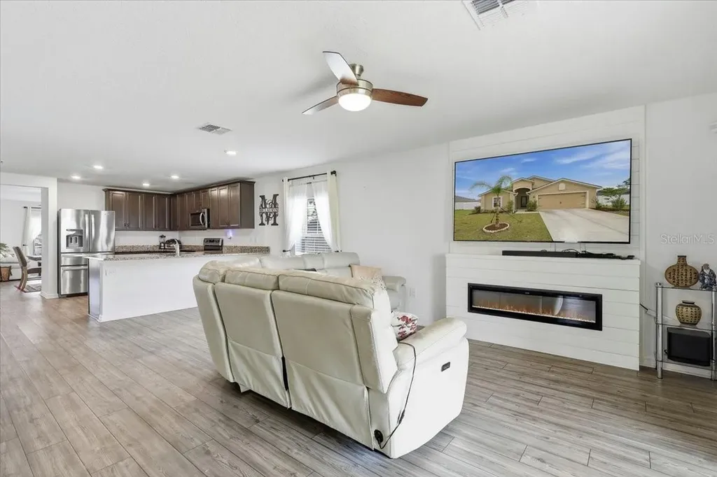 24 Bud Field Drive Palm Coast FL 32137
