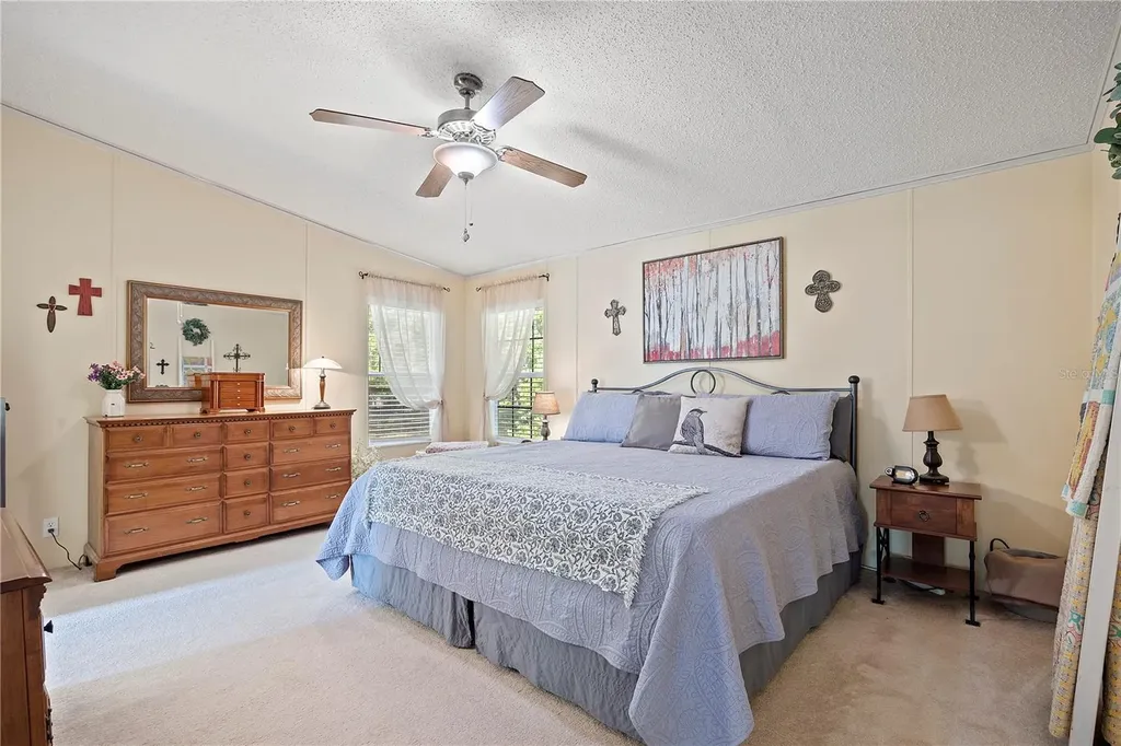 159 SW 70th Avenue Bell FL 32619