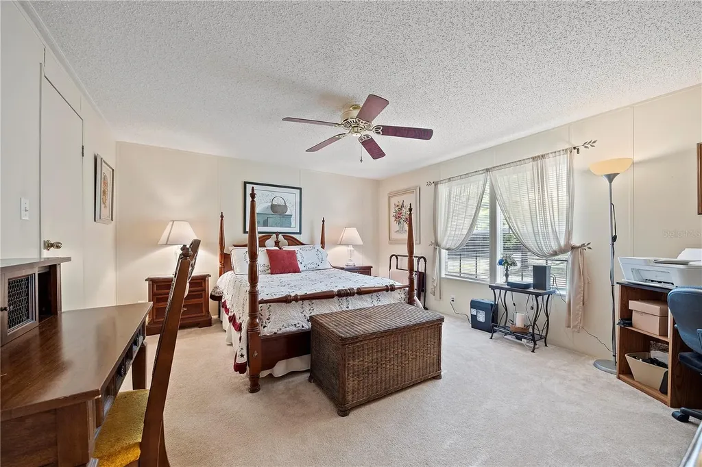 159 SW 70th Avenue Bell FL 32619