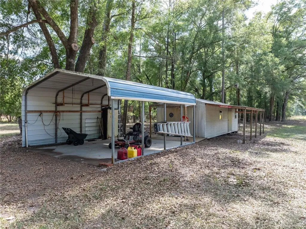 159 SW 70th Avenue Bell FL 32619