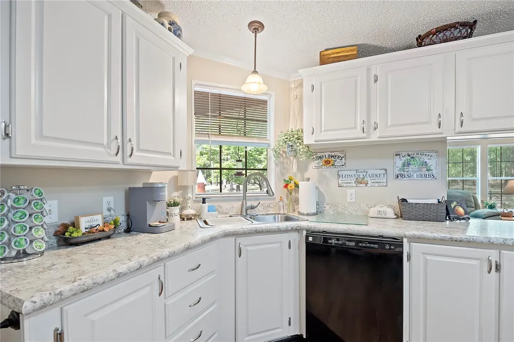 159 SW 70th Avenue Bell FL 32619