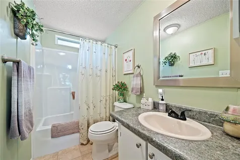 159 SW 70th Avenue Bell FL 32619