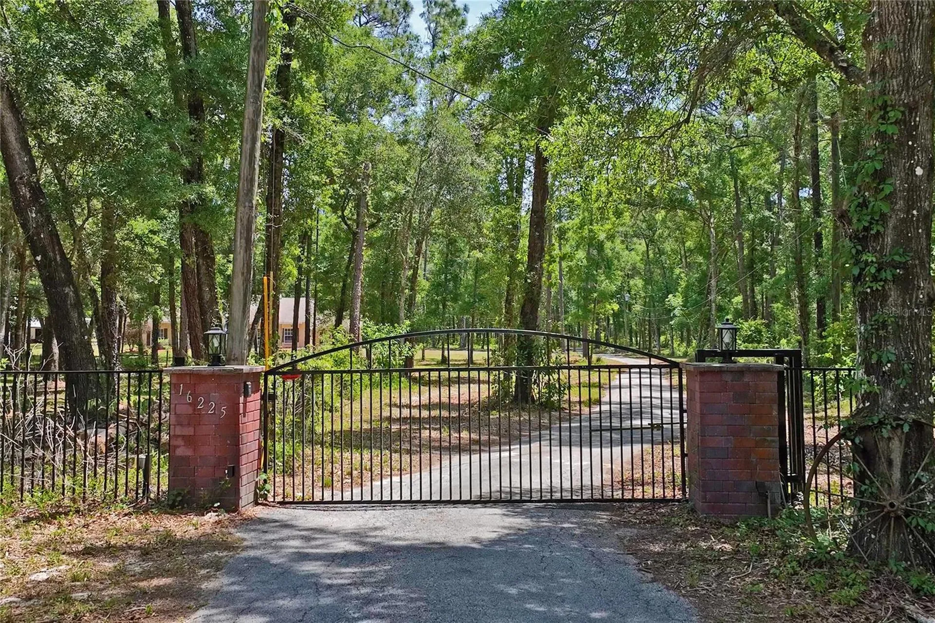 16225 Bonzai Trail Brooksville FL 34613