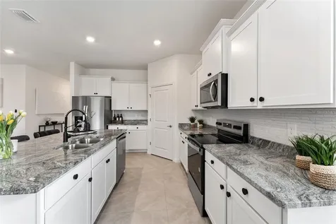 4932 NW 39th Loop Ocala FL 34482