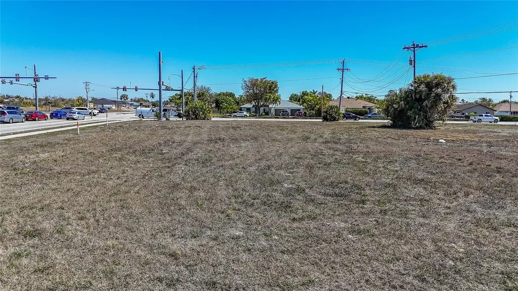 804 Gleason Parkway Cape Coral FL 33914
