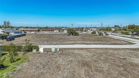 804 Gleason Parkway Cape Coral FL 33914