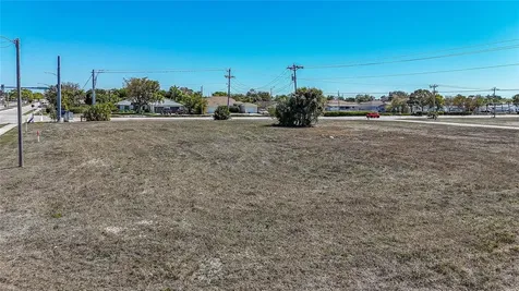 804 Gleason Parkway Cape Coral FL 33914
