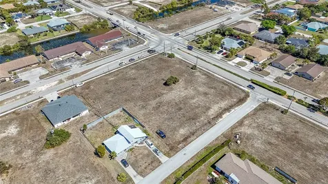 804 Gleason Parkway Cape Coral FL 33914