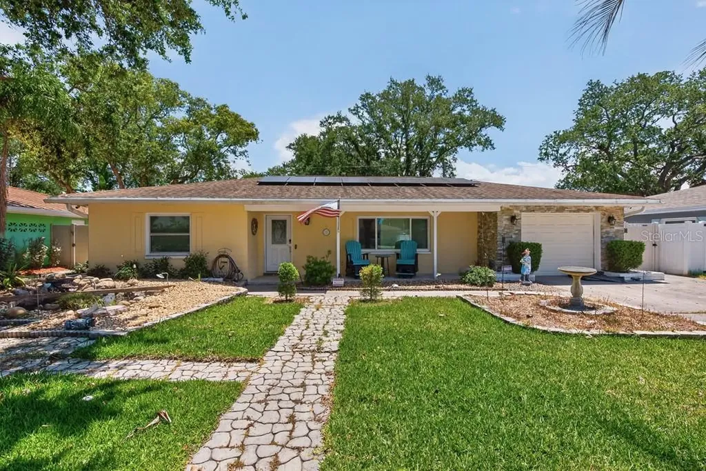 657 Marjon Avenue Dunedin FL 34698