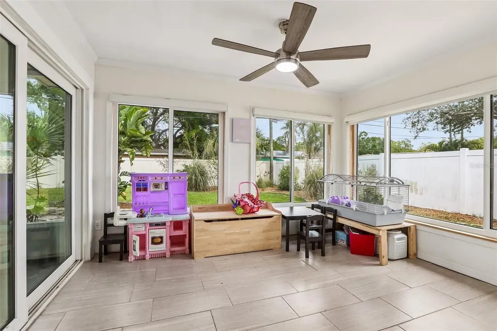 657 Marjon Avenue Dunedin FL 34698