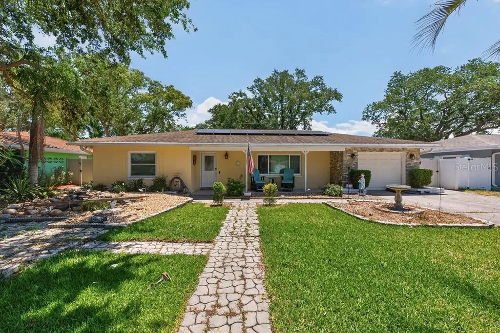 657 Marjon Avenue Dunedin FL 34698