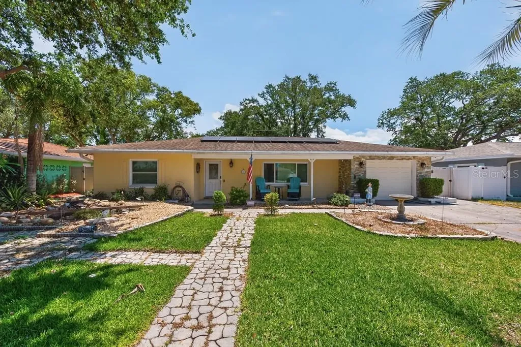 657 Marjon Avenue Dunedin FL 34698